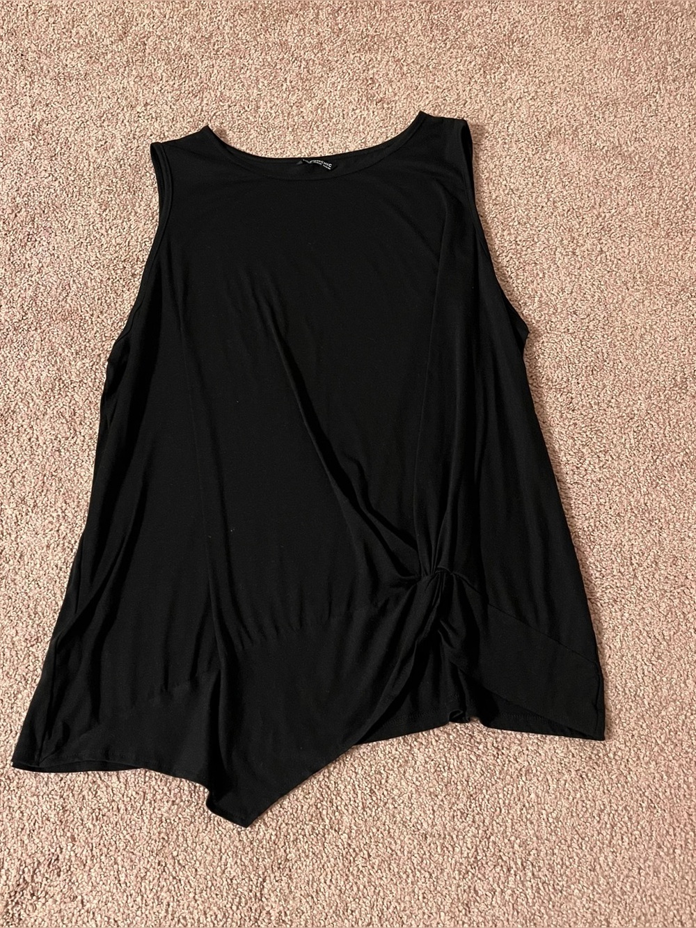 BloomChic knotted tank top